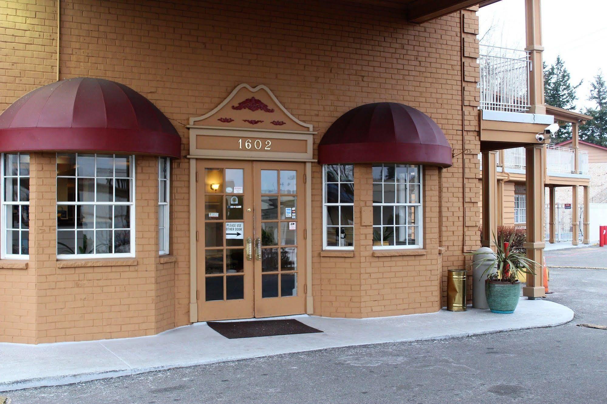 Days Inn By Wyndham Everett Exterior foto